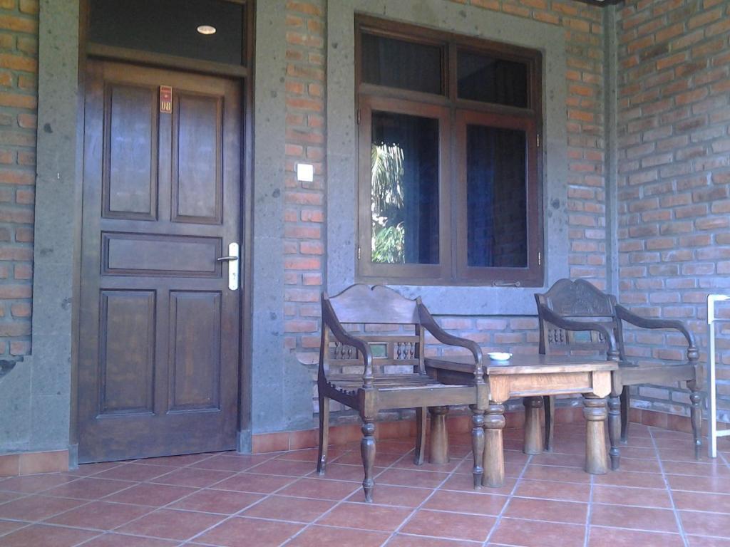Kedin'S Inn Seminyak Exterior foto