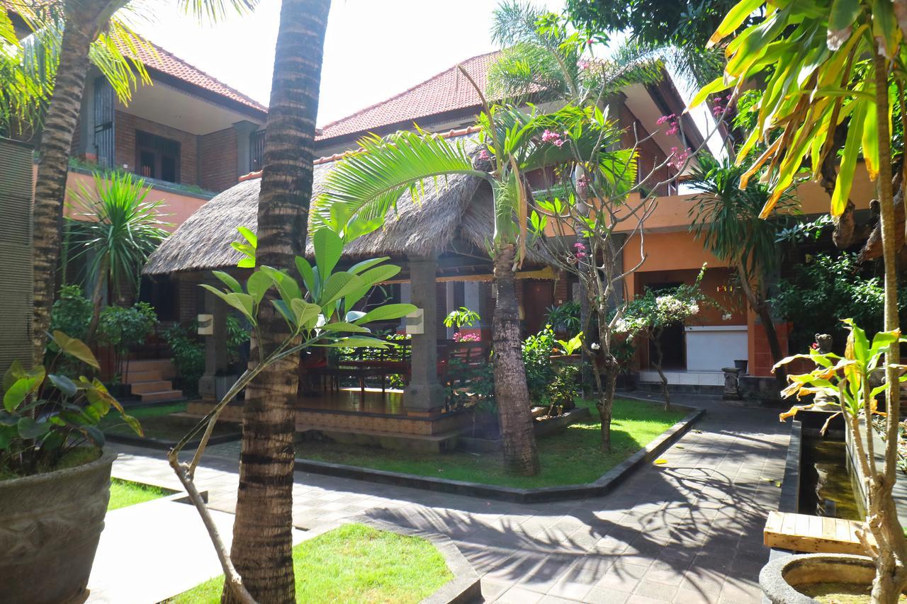 Kedin'S Inn Seminyak Exterior foto
