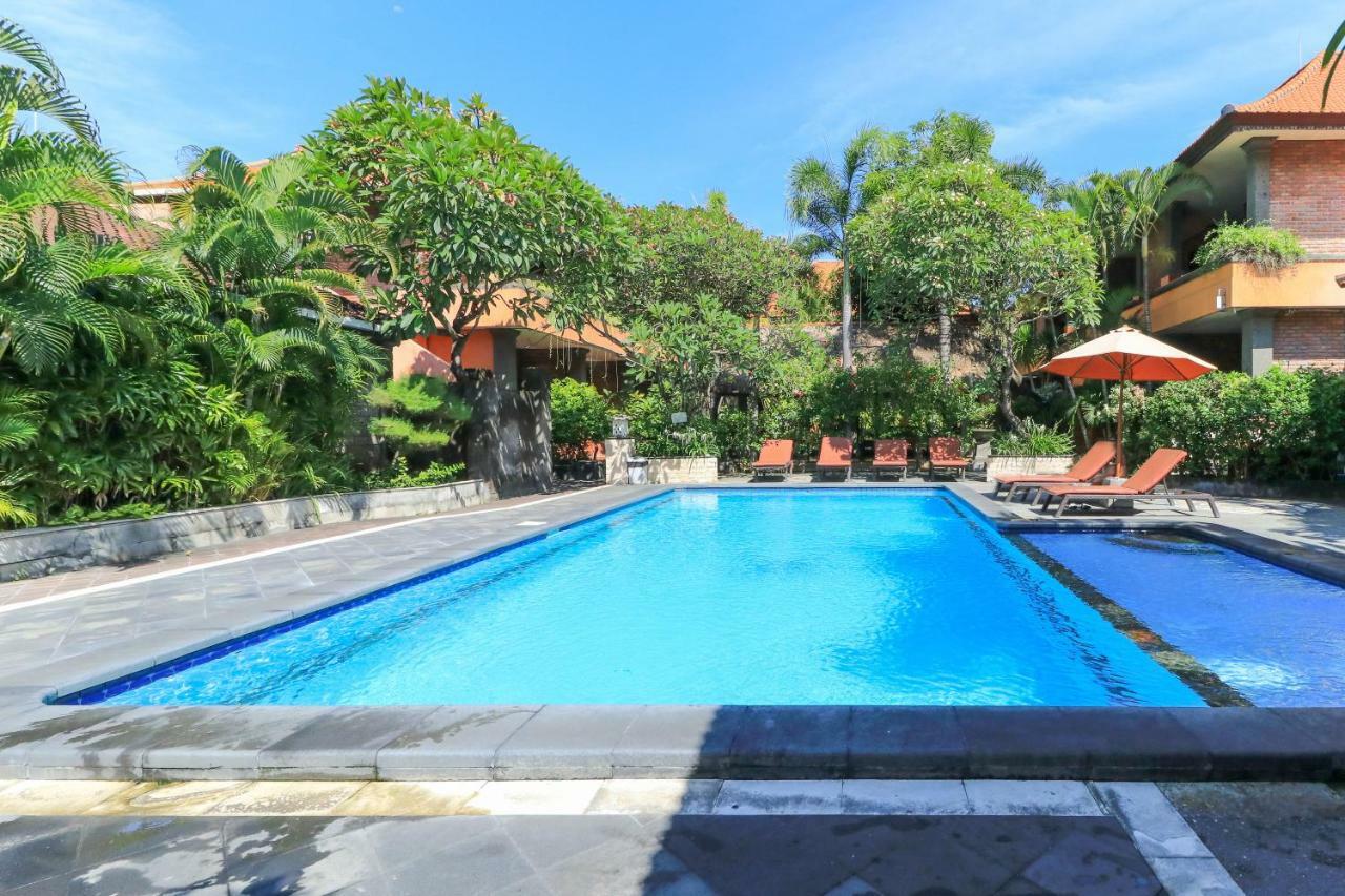 Kedin'S Inn Seminyak Exterior foto